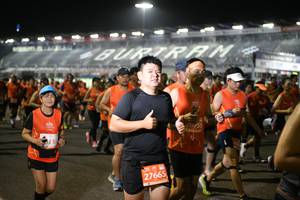 BIB: 055, 131, 27665
                            <button type="button" onclick="openModal(10878540)" class="btn btn-primary btn-sm float-right btn-popup" data-toggle="modal" data-target=".modal-high-quality">
                        <i class="fas fa-shopping-cart"></i> Add to Cart
                    </button>
                                            <button type="button" onclick="isThisMe(10878540, true)" class="btn btn-success btn-sm float-right btn-popup btn-isme hidden" data-toggle="tooltip" data-placement="bottom" title="นี่คือรูปของคุณใช่ไหม คลิกที่นี่เพื่อเอาเข้าอัลบั้ม">
                        <i class="fas fa-plus"></i> Add to album
                    </button>
                    <button type="button" onclick="isThisMe(10878540, false)" class="btn btn-warning btn-sm float-right btn-popup btn-isnotme hidden">
                        <i class="fas fa-ban"></i> Remove from album
                    </button>